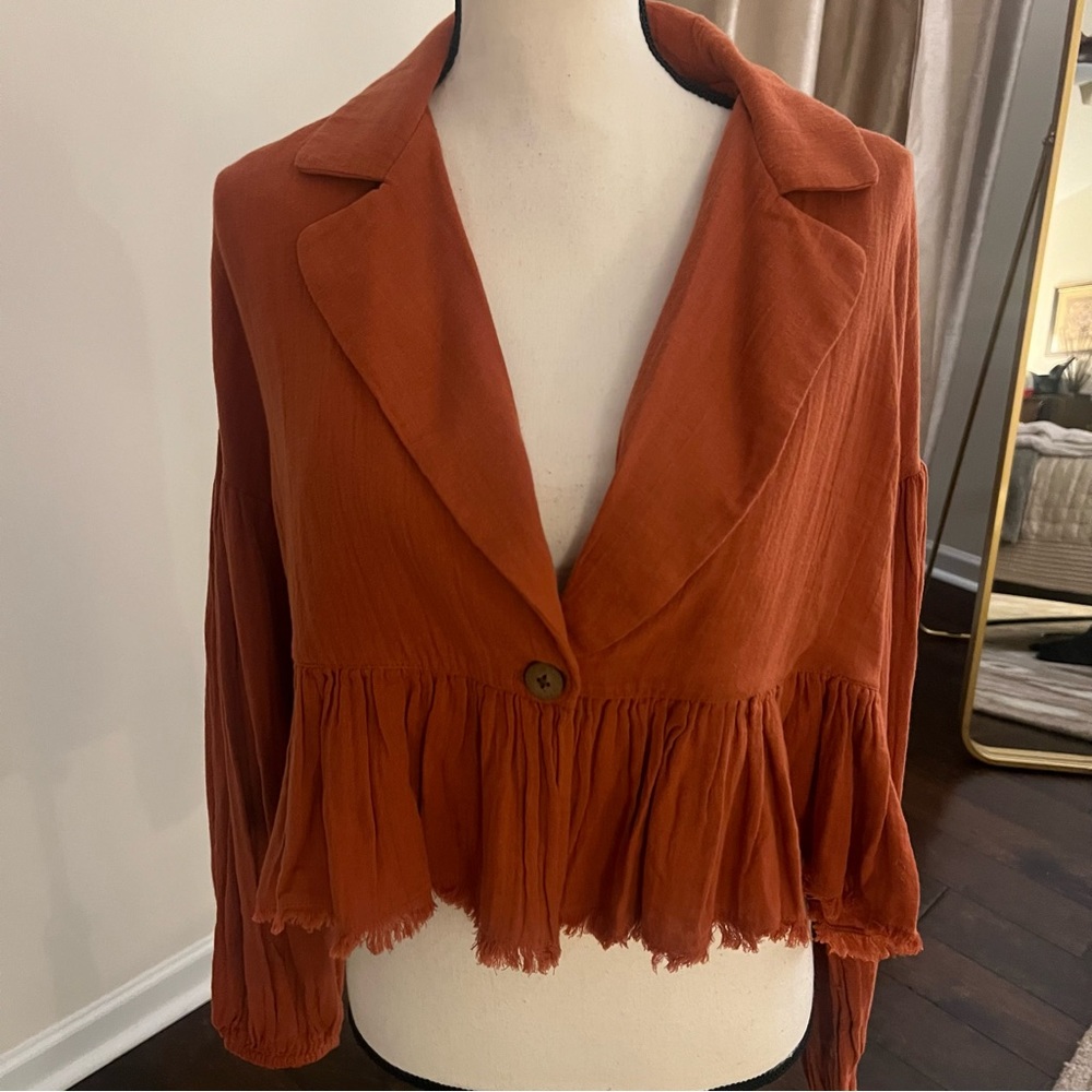 Lyra Tiered Bed Jacket
Free People NWT xs
